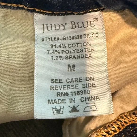 Judy Blue Fresh Bloom Tummy Control High Rise Raw Hem Jean Short size Medium - Picture 4 of 9
